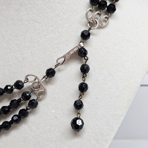 VINTAGE Germany Black Acrylic Plastic Beaded Triple Strand Bib Necklace - Picture 5 of 5
